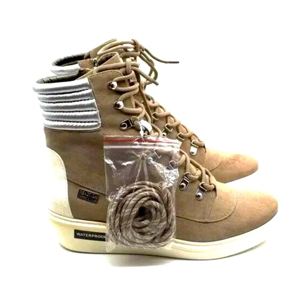 Kenneth Cole REACTION Women's Rhyme Hiker Sport Wp Boot. Size 6. - Picture 7 of 8